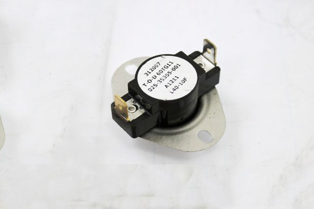 S1-025-35355-001 York SPST Temperature Control Switch