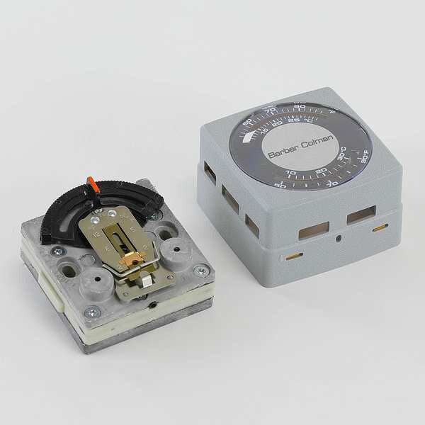 2218-133 Schneider Electric Pneumatic Thermostat, Summer-Winter, 16#DA/25#RA