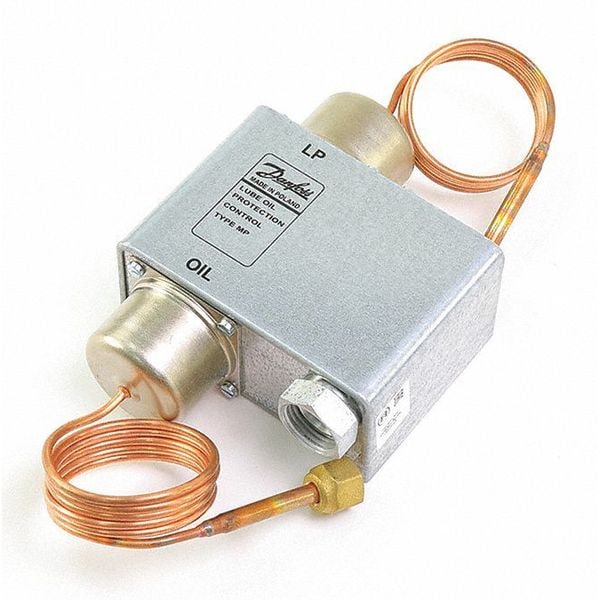 HK06UC001 Carrier Oil Pressure Switch