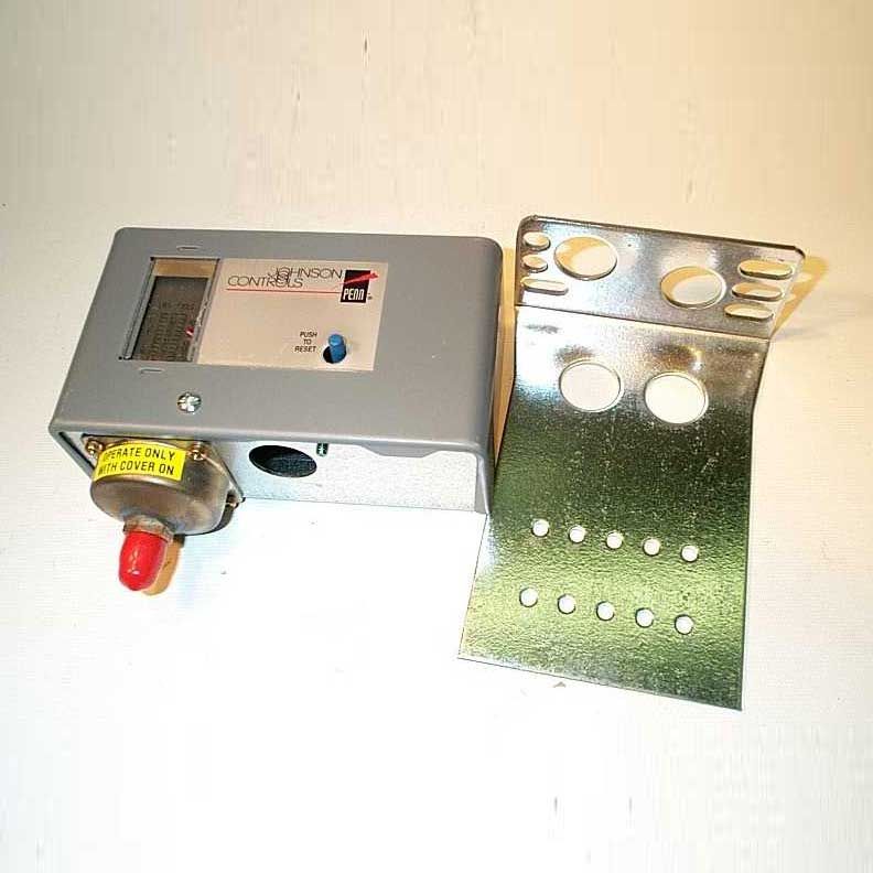 P29NC-2 Johnson Controls Pressure Control - 120/240V low pressure cutout