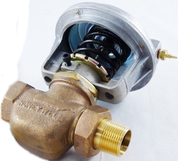 VP512A1726 Honeywell 1 Inch Pneumatic Radiator Valve, Straight Body